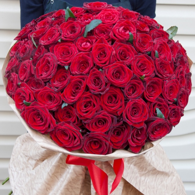 Букет из Роз 80 см «Поцелуй страсти» Букет из Роз 80 см «Поцелуй страсти»