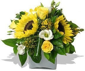Букет из Роз, Подсолнуха и Лизиантуса «Летний щербет» Букет из Роз, Подсолнуха и Лизиантуса «Летний щербет»