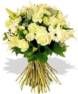 Букет из Фрезии, Роз, Гербер и Гвоздик «Блестящий белый» Букет из Фрезии, Роз, Гербер и Гвоздик «Блестящий белый»