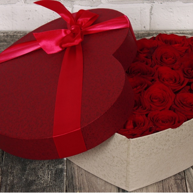 Сердце из Роз в коробке «Послание любви» Сердце из Роз в коробке «Послание любви»