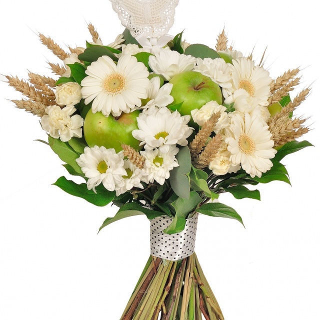 Букет из Гермини, Хризантем и Гвоздик «Любимой» Букет из Гермини, Хризантем и Гвоздик «Любимой»