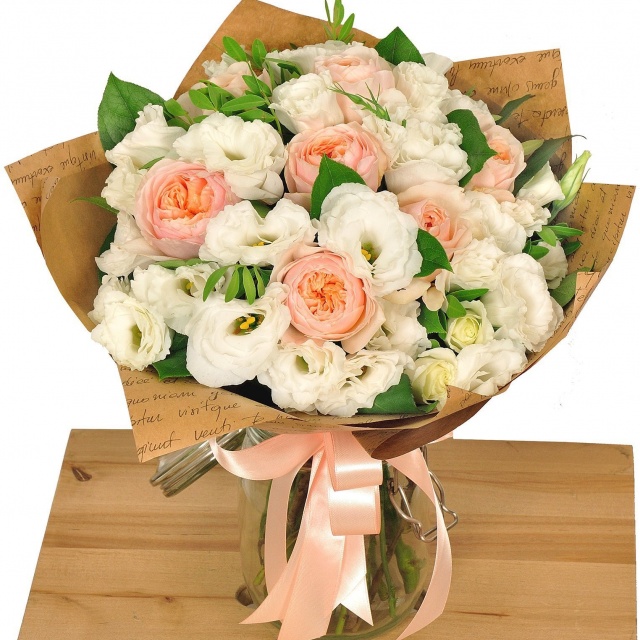 Букет из Роз и Лизиантуса «Свежесть утра» Букет из Роз и Лизиантуса «Свежесть утра»