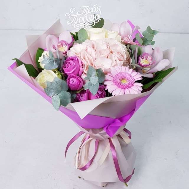 Букет из Роз, Гербер и Орхидей «Десерт» Букет из Роз, Гербер и Орхидей «Десерт»