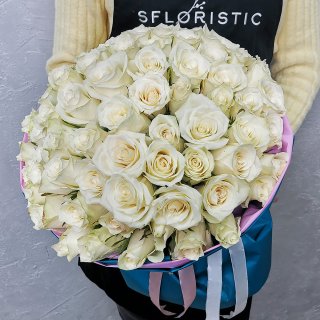 Белая роза 60 см 51 шт