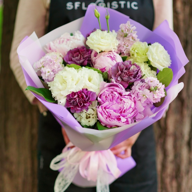 Букет из Пионов, Гвоздик, Маттиол и Лизиантуса «Рапунцель» (уменьшенный) Букет из Пионов, Гвоздик, Маттиол и Лизиантуса «Рапунцель» (уменьшенный)