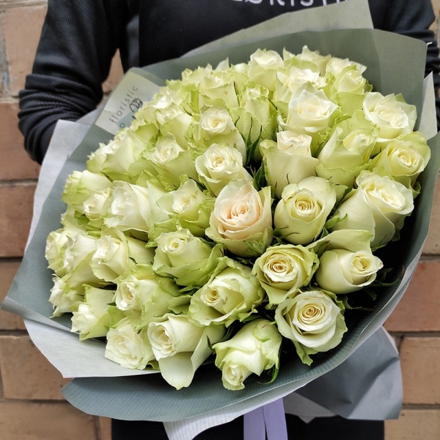 Роза 40 см 51 шт Кения белая Роза 40 см 51 шт Кения белая