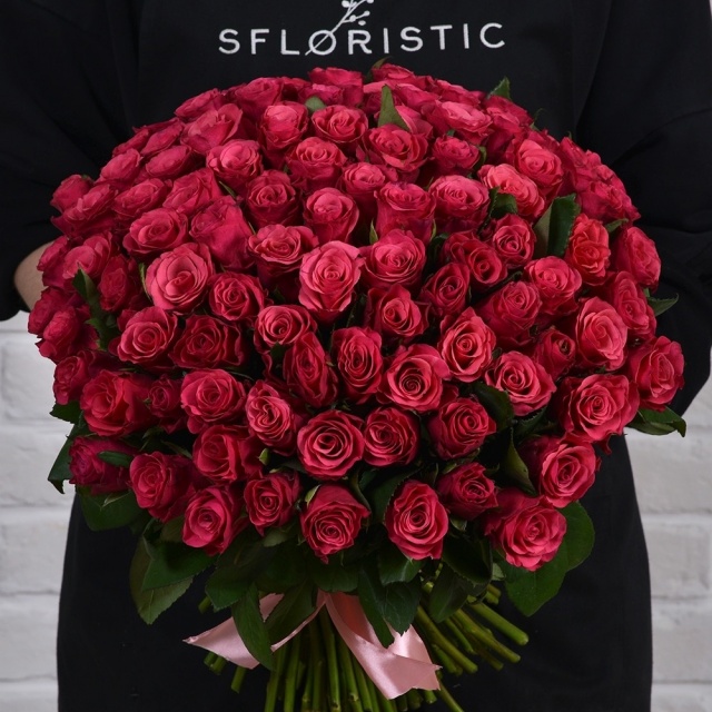 Роза Кения Такацци 101шт 40 см Роза Кения Такацци 101шт 40 см