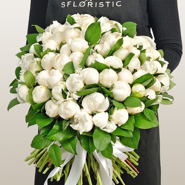 Букет из белых Пионов «Сияющая улыбка» Букет из белых Пионов «Сияющая улыбка»