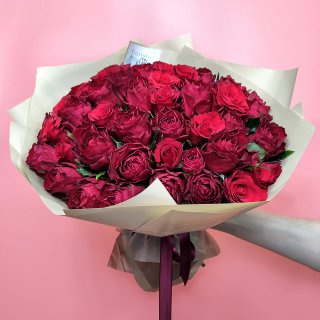 Роза Кения красная-3 101шт 40 см