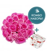 Букет из розовых роз 60 см 25 шт с конфетами Raffaello