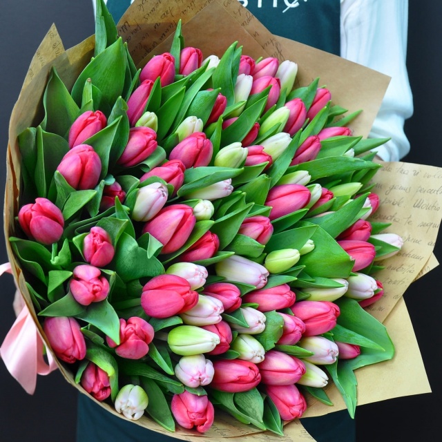 Букет Тюльпанов «Первые Лучи» Букет Тюльпанов «Первые Лучи»