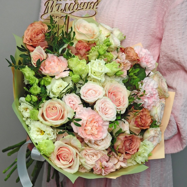 Букет из Маттиолы и Розы «Райский сад» Букет из Маттиолы и Розы «Райский сад»