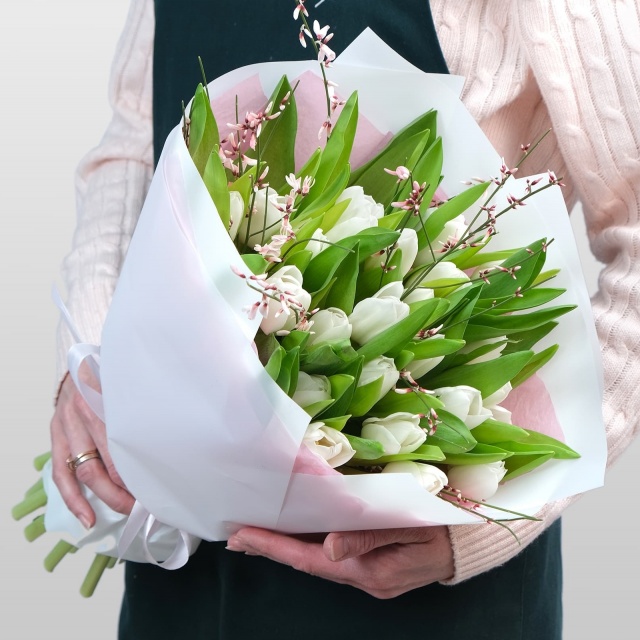 Букет из Тюльпанов 25 шт «Снежная Королева» Букет из Тюльпанов 25 шт «Снежная Королева»