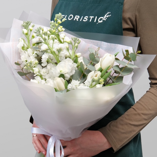 Букет из Тюльпанов и Маттиол «Белая Нежность» Букет из Тюльпанов и Маттиол «Белая Нежность»