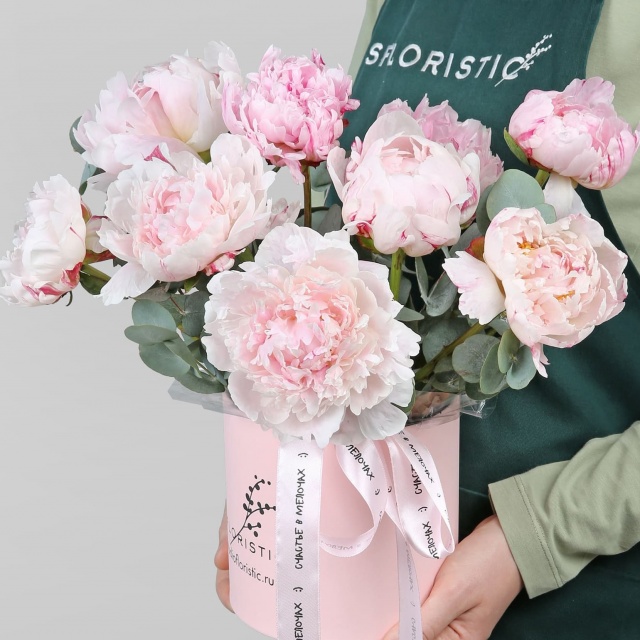 Композиция из Пионов «Искры счастья» Композиция из Пионов «Искры счастья»