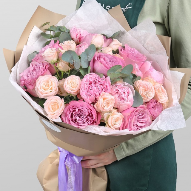 Букет из Пионов и Роз «Утренняя заря» Букет из Пионов и Роз «Утренняя заря»