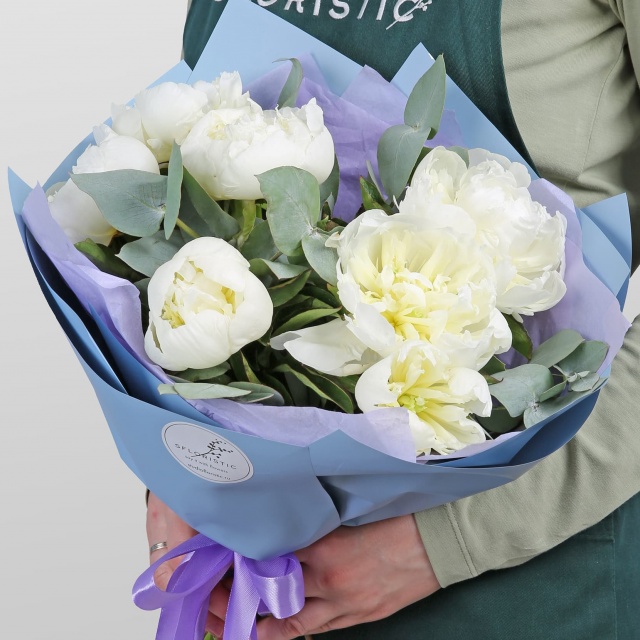 Букет из Пионов и Эвкалипта «Белая магия» Букет из Пионов и Эвкалипта «Белая магия»