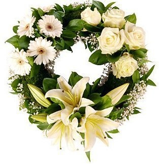 Траурный венок из Лилий и Роз «Светлая печаль» Траурный венок из Лилий и Роз «Светлая печаль»