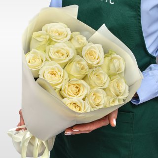 Букет Роз Кения 60 см 15 шт «Свет в сердце» Букет Роз Кения 60 см 15 шт «Свет в сердце»