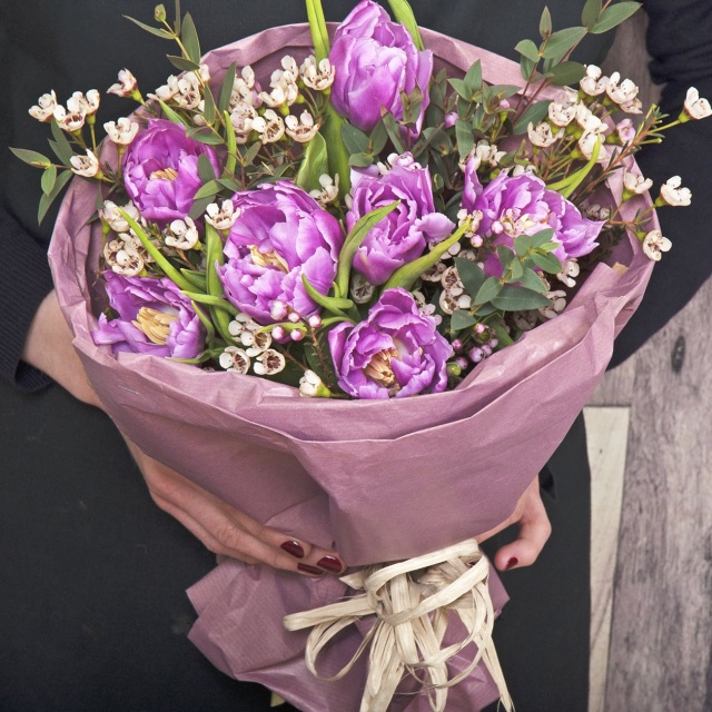 Букет из Тюльпанов и Шамелациума «Лиловый восторг» Букет из Тюльпанов и Шамелациума «Лиловый восторг»