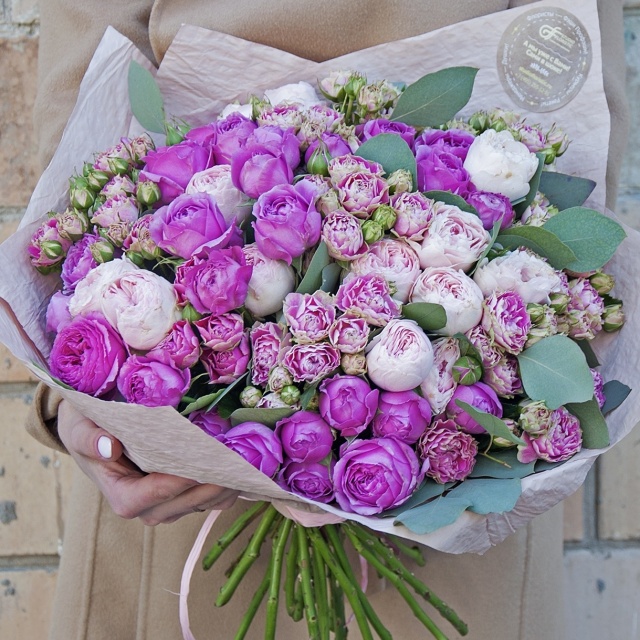 Букет из Кустовых Роз «Бабл-гам» Букет из Кустовых Роз «Бабл-гам»