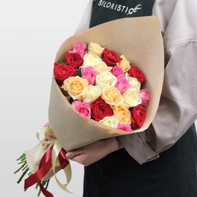 Букет разноцветных Роз 60 см Букет разноцветных Роз 60 см