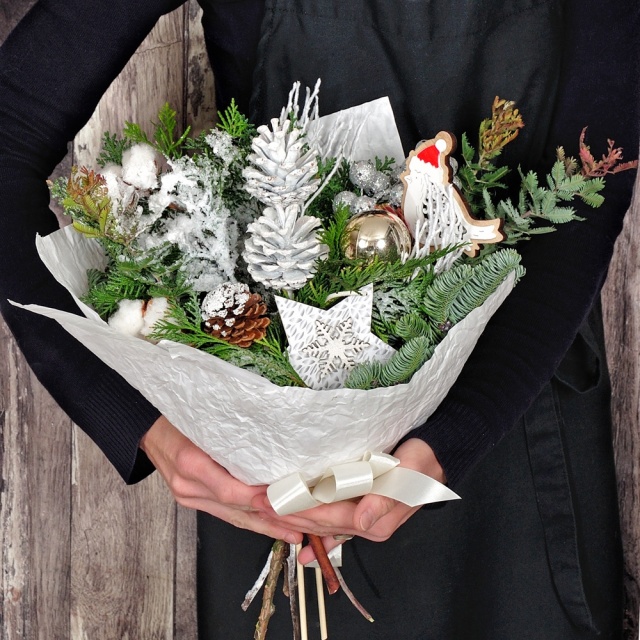 Новогодний букет из Ели «Загадай желание» Новогодний букет из Ели «Загадай желание»