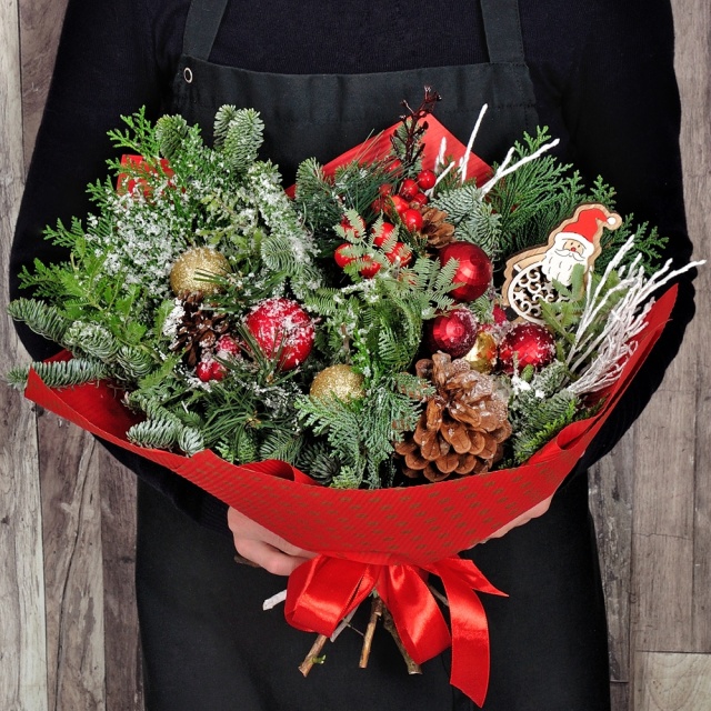 Новогодний букет из Ели «Санта» Новогодний букет из Ели «Санта»