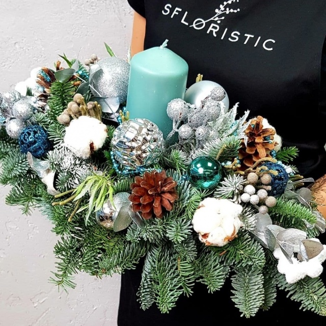 Новогодняя композиция из Нобилиса, Эвкалипта и Брунии «Мятное настроение» Новогодняя композиция из Нобилиса, Эвкалипта и Брунии «Мятное настроение»