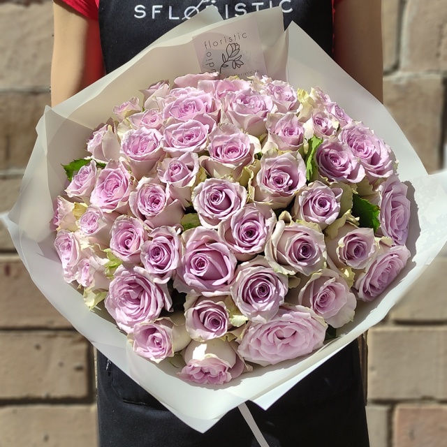 Роза 40 см Кения сиреневая 51 шт Роза 40 см Кения сиреневая 51 шт