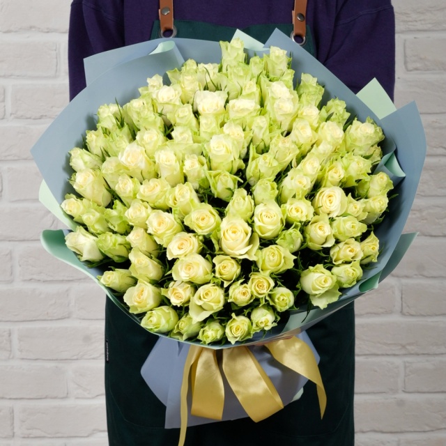 Букет из белых Роз Кения 101 шт 40 см «Объятия Ангела» Букет из белых Роз Кения 101 шт 40 см «Объятия Ангела»