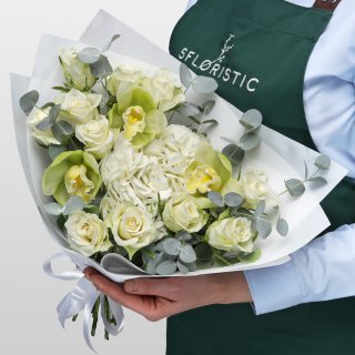 Букет из Орхидей, Гортензий и Роз «Нежность» Букет из Орхидей, Гортензий и Роз «Нежность»