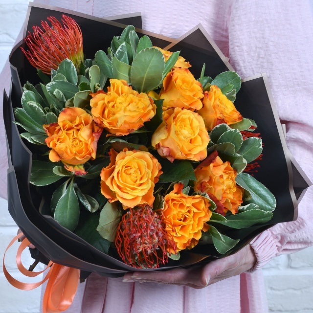 Букет из Леукоспермума и Роз Букет из Леукоспермума и Роз