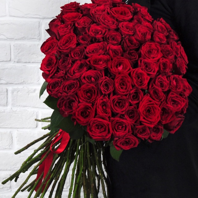 Букет из красных Роз 80 см 101 шт «Ред Наоми» Букет из красных Роз 80 см 101 шт «Ред Наоми»