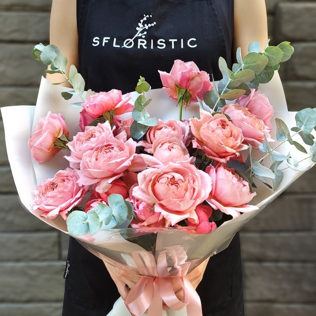 Букет из Роз Кустовых «Джульетта» Букет из Роз Кустовых «Джульетта»