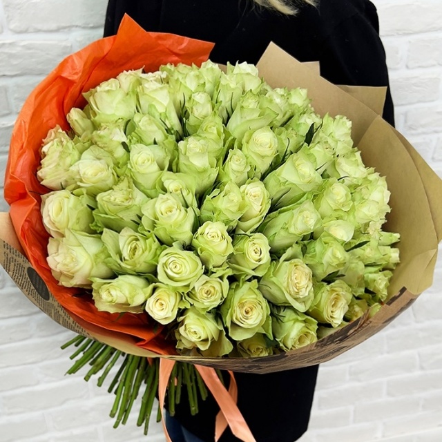 Букет белых кенийских роз «Прекрасной» Букет белых кенийских роз «Прекрасной»