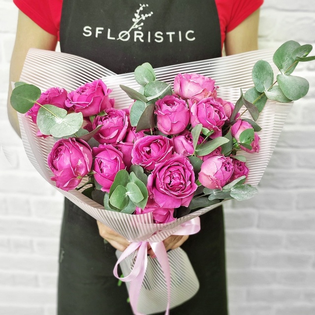 Букет из Роз Мисти Баблс «Неотразимой» Букет из Роз Мисти Баблс «Неотразимой»