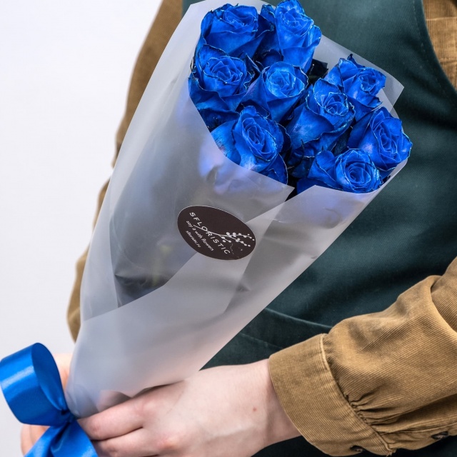Букет из синих роз 60 см 9 шт «Роса после дождя» Букет из синих роз 60 см 9 шт «Роса после дождя»