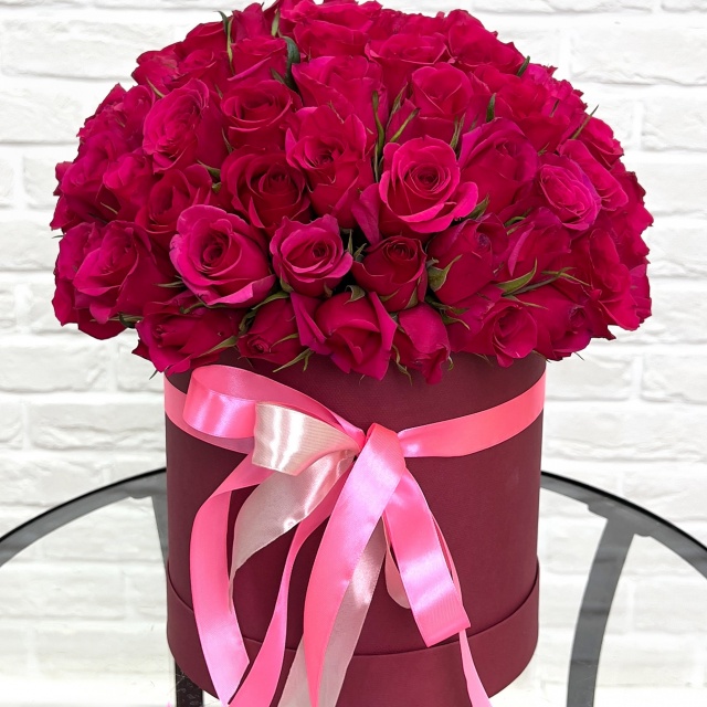 Малиновая роза Кения в коробке 51 шт «Вечная любовь» Малиновая роза Кения в коробке 51 шт «Вечная любовь»