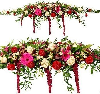 Настольная композиция из Роз, Георгин и Альстромерии «Сезон красного» Настольная композиция из Роз, Георгин и Альстромерии «Сезон красного»