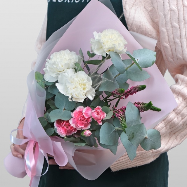 Букет из Вероники и Гвоздики «Мудрой» Букет из Вероники и Гвоздики «Мудрой»