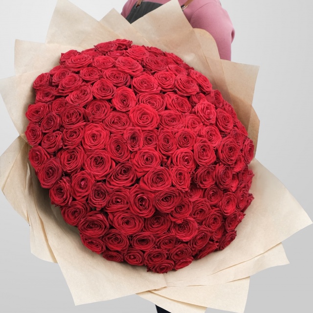 Букет из красных Роз 125 шт 80 см «Авиэтта» Букет из красных Роз 125 шт 80 см «Авиэтта»
