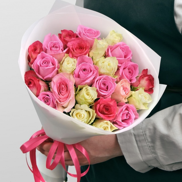 Букет из кенийских Роз 25 шт 40 см «Лилибет» Букет из кенийских Роз 25 шт 40 см «Лилибет»