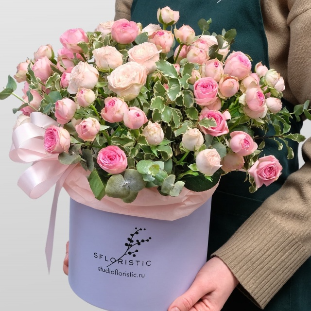 Композиция из Кустовых Роз «Эсмеральда» Композиция из Кустовых Роз «Эсмеральда»