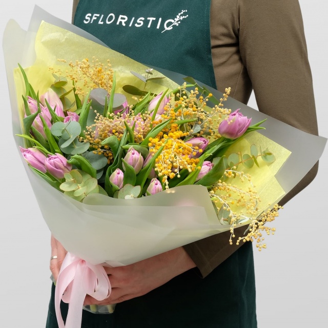 Букет из Тюльпанов и Мимозы «Поляна цветов» Букет из Тюльпанов и Мимозы «Поляна цветов»