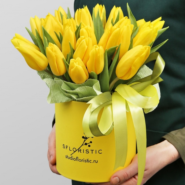 Композиция из Тюльпанов «Желтое счастье» Композиция из Тюльпанов «Желтое счастье»