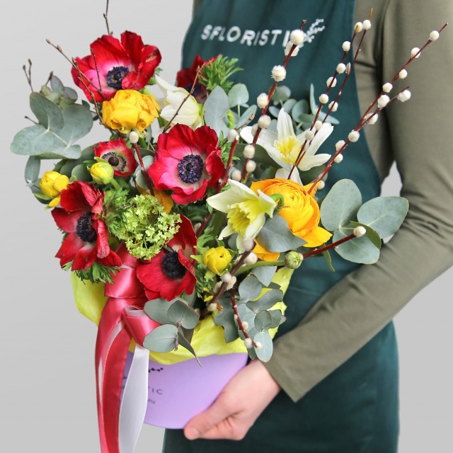 Пасхальная композиция из Анемонов, Нарциссов и Вербы «Пасхальная сказка» Пасхальная композиция из Анемонов, Нарциссов и Вербы «Пасхальная сказка»