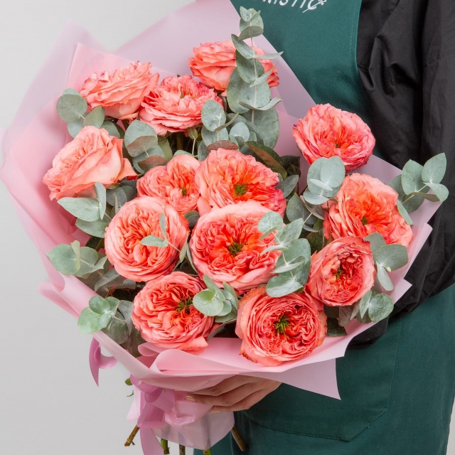 Букет Роз Эквадор «Танец лепестков» с эвкалиптом Букет Роз Эквадор «Танец лепестков» с эвкалиптом