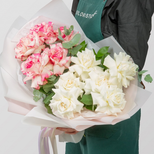 Букет Роз Эквадор «Поэма лепестков» Букет Роз Эквадор «Поэма лепестков»