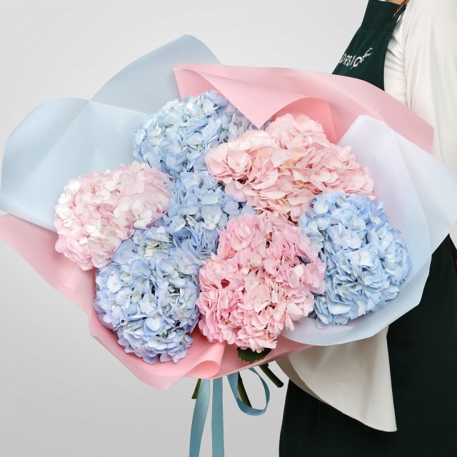 Букет из Гортензий «Сказка о цветах» Букет из Гортензий «Сказка о цветах»